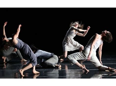 Chutes | Dance photography, Contemporary dance, Physical theatre