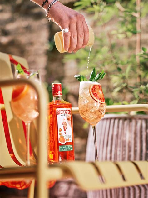 blood orange gin spritz cocktail recipe beefeater gin