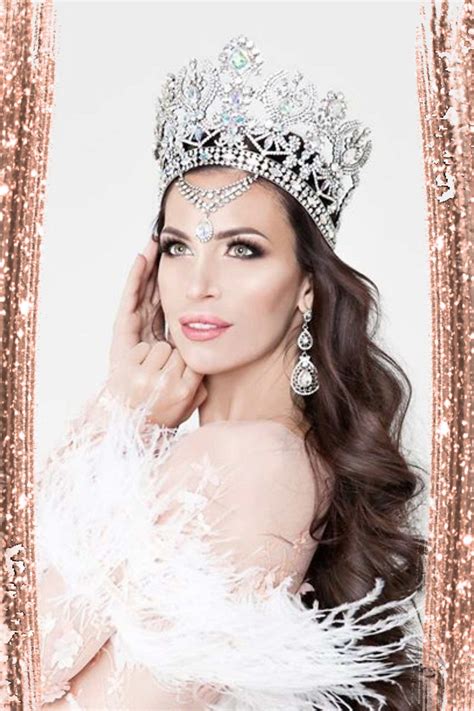 About Mrs. Globe | Mrs. Globe