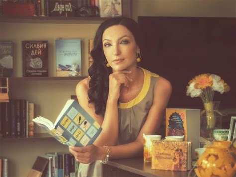 Арт-книжарница "Зад ъгъла"