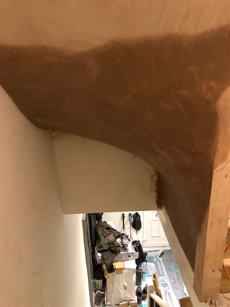 Poor plastering job? If so, how would I resolve? | DIYnot Forums