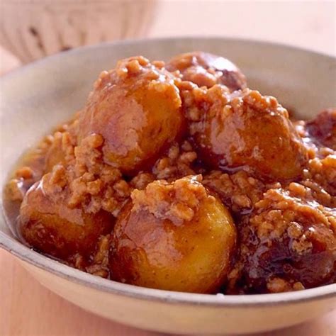 ほっこりできる新じゃがとひき肉の煮もの