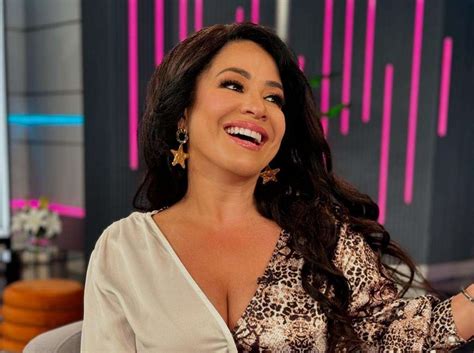 carolina sandoval talked   daughters hearing problem