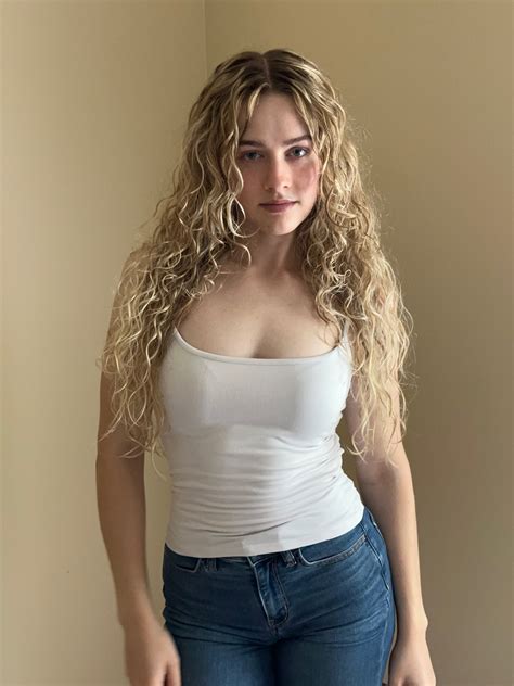 ash ♌︎ (@ashlyn._.smith) • Instagram photos and videos