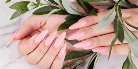 Queen Nails