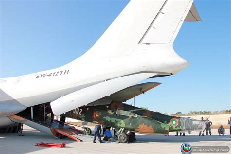 Първите два ремонтирани Су-25 са вече в България | Аеро