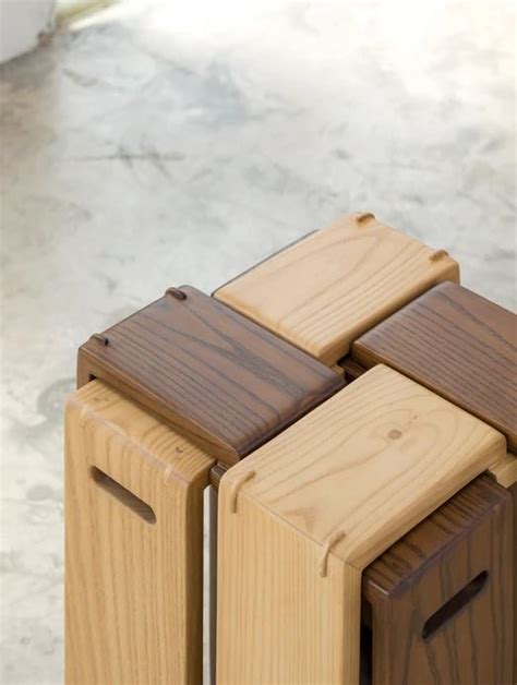 HARI ORA GOM Stool