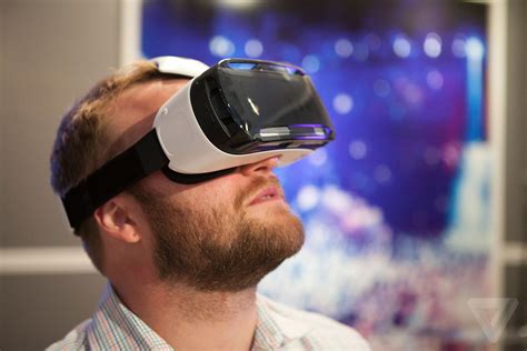 Samsung's Gear VR is a portable Oculus Rift for the Galaxy Note 4 | The ...