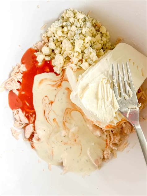 How Much Canned Chicken for Buffalo Chicken Dip?