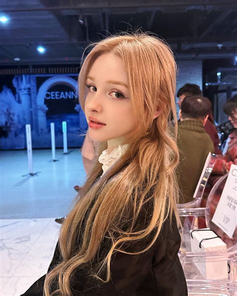 The Cutie Collective - Elina Karimova IG: Elina_4_22