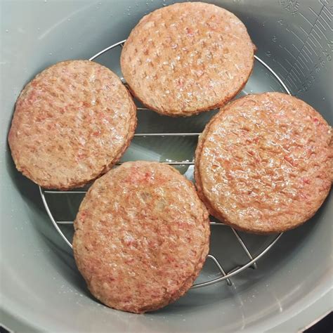 how to cook frozen burger patty in air fryer