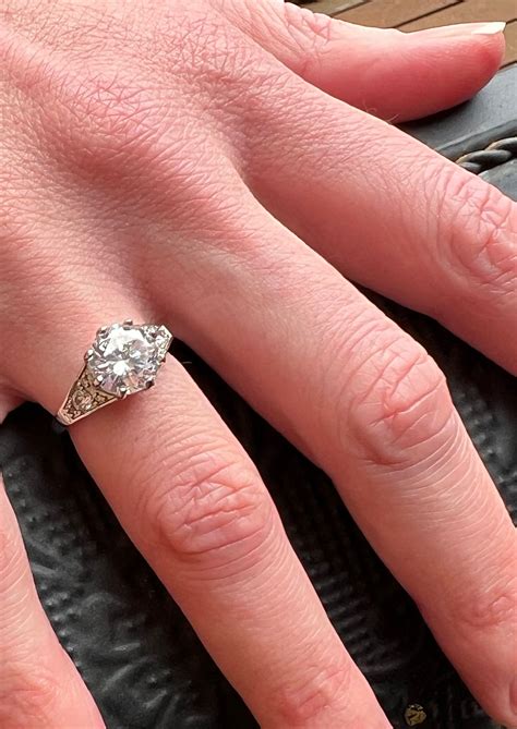 Leland Vittert's Engagement Ring Secrets Revealed: Meet the Mysterious Woman 2
