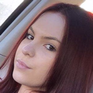 Lilly Bennett - Age, Family, Bio | Famous Birthdays