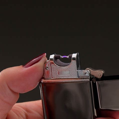 Дуговая USB зажигалка Black купить в Санкт-Петербурге в магазине ...