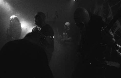 Music | FREEZING BLOOD