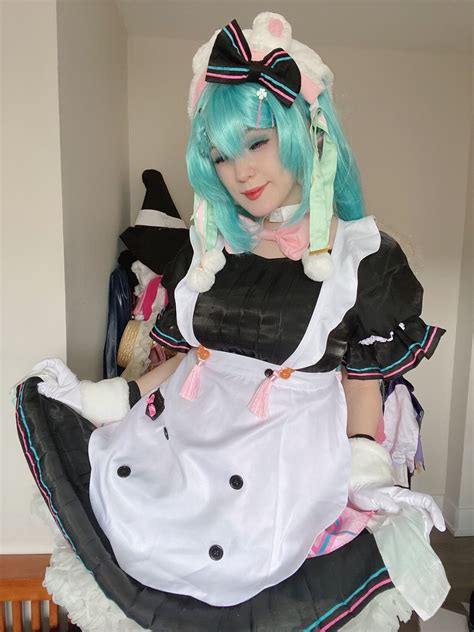 ᑕ ᑐ Satin Stars - Bunny Miku 2025