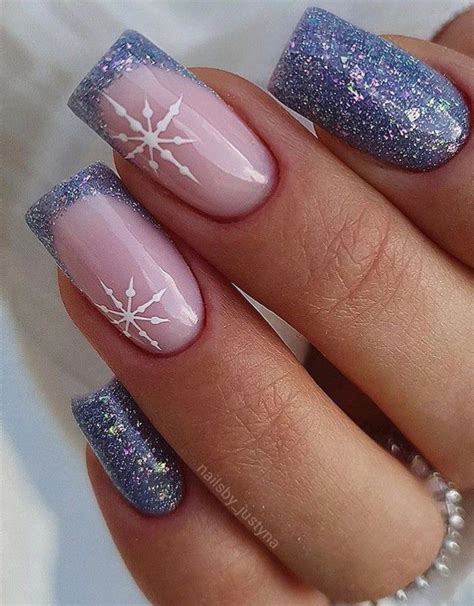 Pin by Gordana on Quick Saves | Winter nails, Xmas nails, Pretty nails