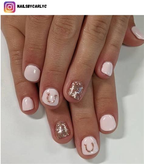 56 Horseshoe Nail Art Designs - Nerd About Town