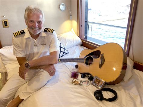 Below Deck Season 6: What's in Their Suitcase? | Below Deck Photos