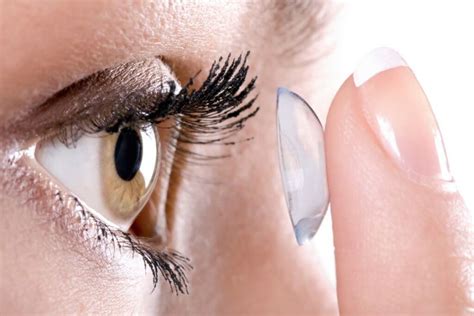 Do you experience complications while wearing contact lenses?