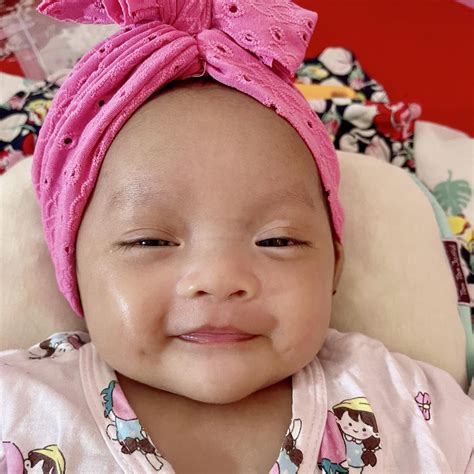 #Boramey #cutebaby #momlife #newborn #babygirl #familytime #papa #love