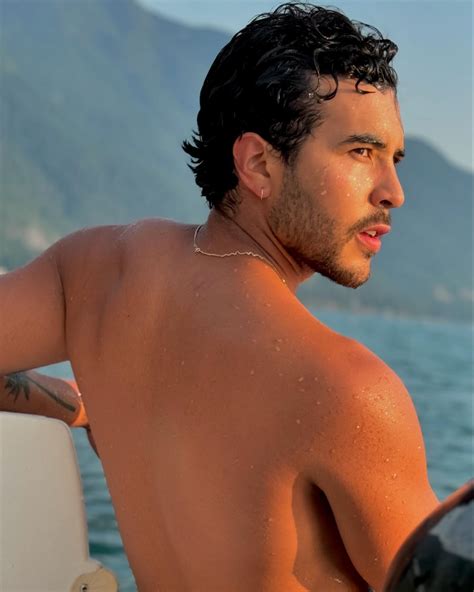 JULIAN VEGA (@julianveg) • Instagram photos and videos