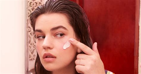 A Guide to Rosacea Symptoms, Triggers, and Treatments | PS Beauty