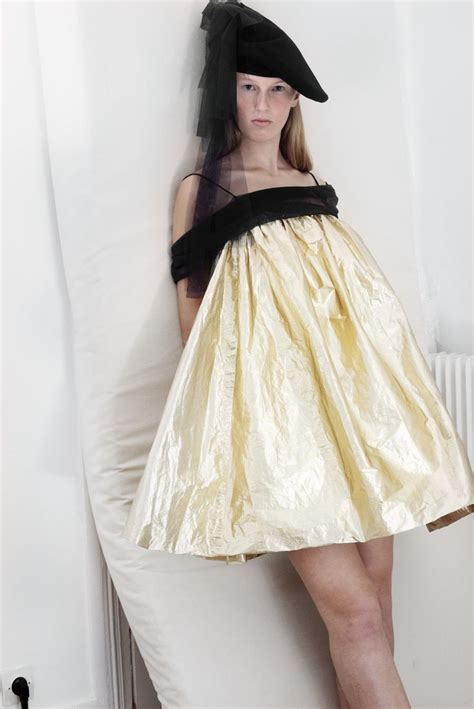 Pin by Natalsadyko on Эстетика | Fashion show, Fashion, Ready to wear