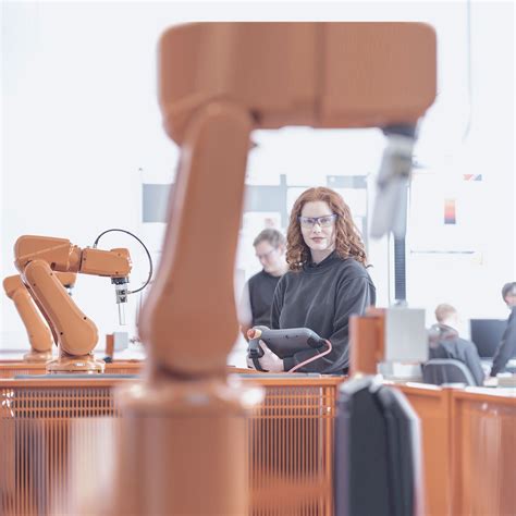 Ops 4.0—The Human Factor: Why 2020 will be the year of reskilling