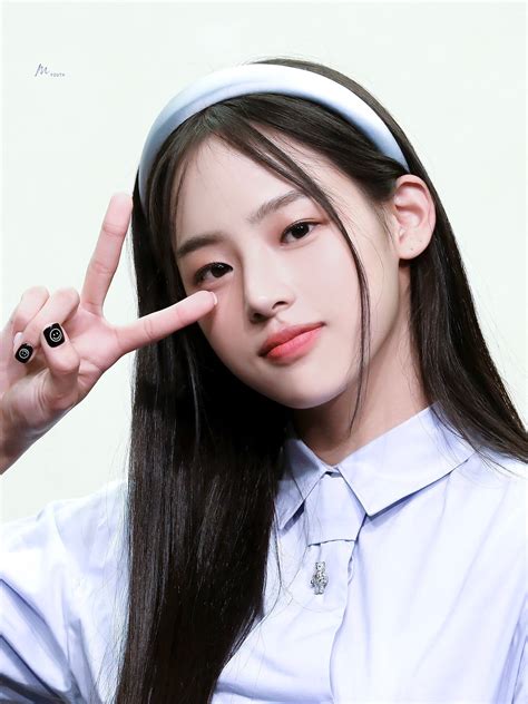 220819 NewJeans Minji - Fansign | kpopping