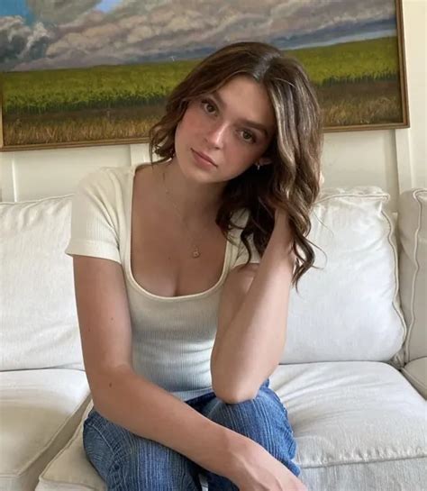 Sarah Dorothy Little (TikTok Star) Age, Birthday, Height & More