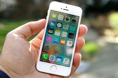 Apple подготовила iPhone и iPad к предустановке российского ПО - CNews