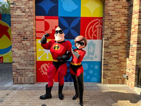 Mr. & Mrs. Incredible Spotted at Disney's Hollywood Studios Today