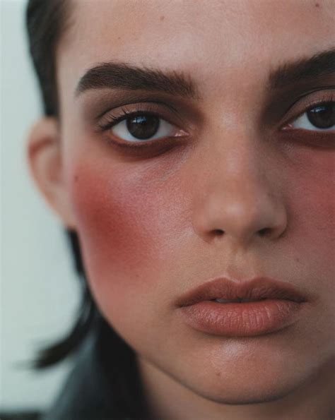 Pin by Юлия Груздева on New photography | Editorial makeup, Makeup ...