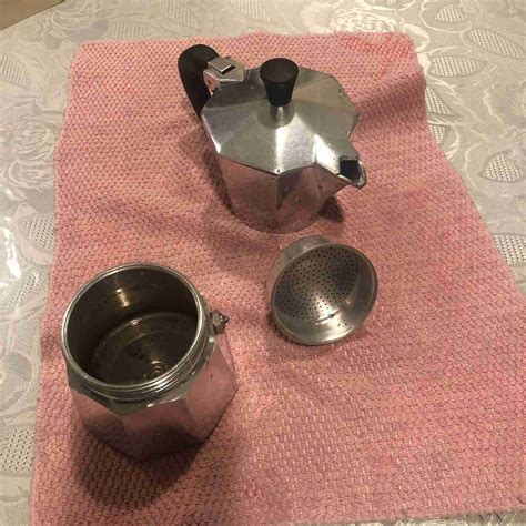 How to Clean Your Stovetop Espresso Maker - Coffee Informer