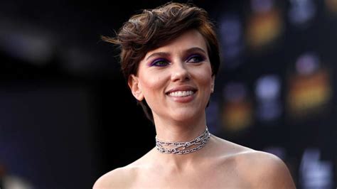Scarlett Johansson beats out Angelina Jolie to become highest paid actress