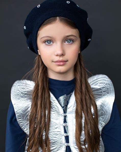 ANGELINA KRETOVA YOUNG RUSSIAN MODEL | 🎀 @top.young.russian.faces