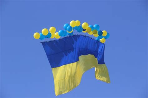 BlackSeaNews | Над Крымом хотят запустить 25-метровый украинский флаг