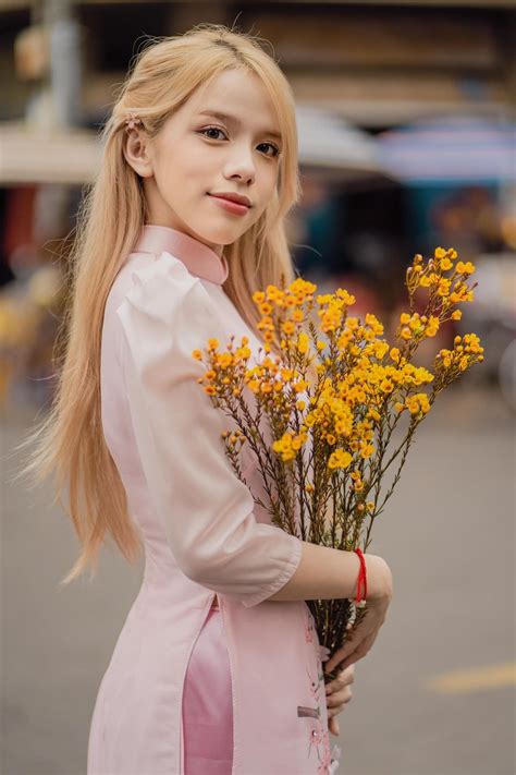 MiiNa cover loạt hit K-pop, thẳng thắn đối điện bình luận ‘chọn nhầm