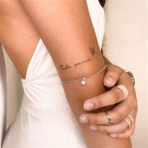 Tatuajes pequeños en el brazo: ideas para mujer súper discretos | Glamour