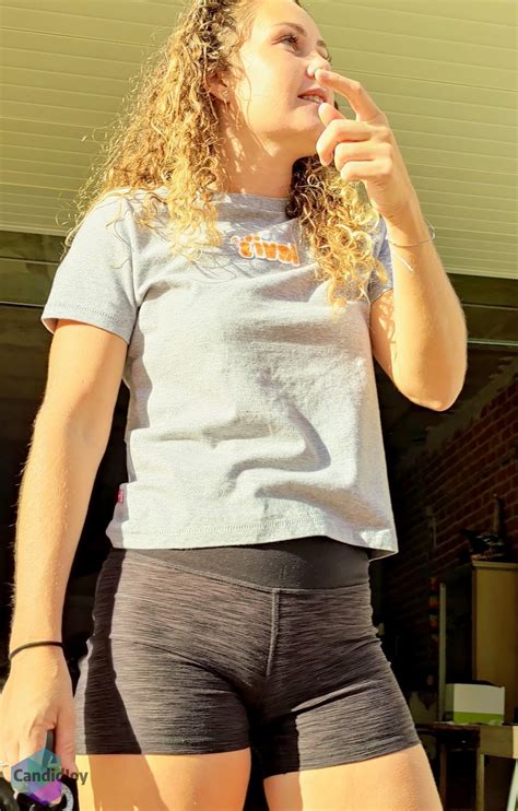 Black Tight Shorts With Cameltoe (OC) - Short Shorts & Volleyball - Forum