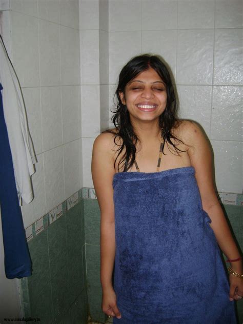 Desi Girls Unseen Hot Hot Photos 4