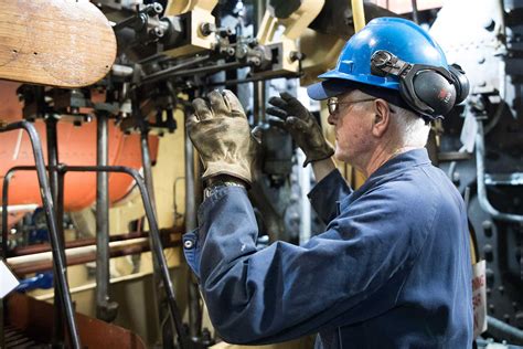 maritime jobs  staffing complete logistical services