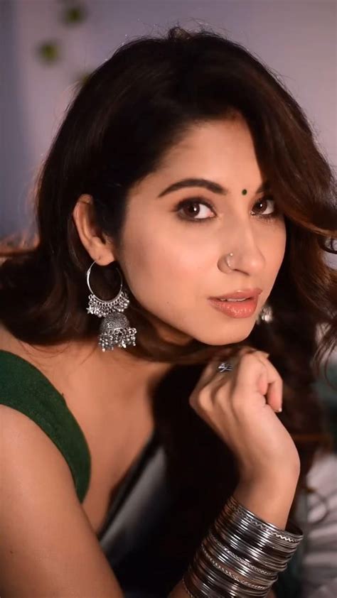 shashikala   beautiful smile women beautiful women