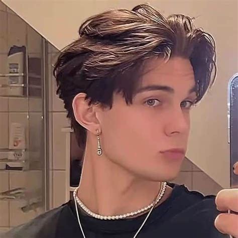 Best Men's Hairstyles in 2023