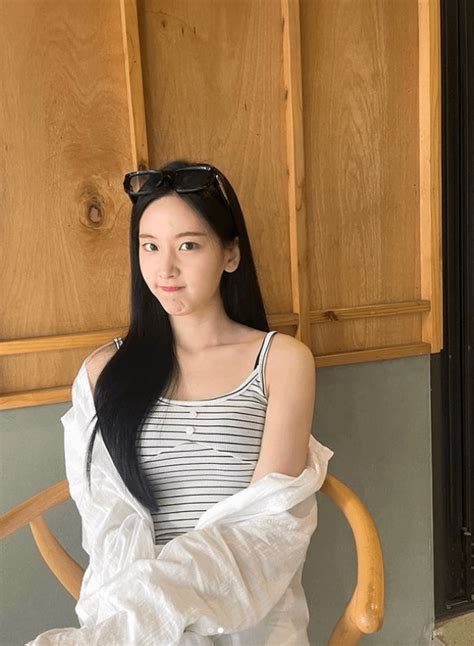 Nayun, 26 Sept : r/Momoland