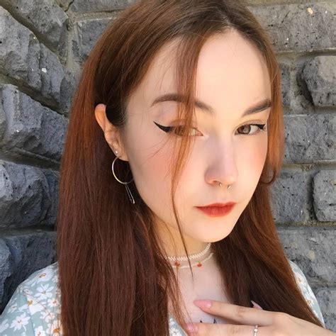 Peachy_Dream Webcam Model Profile | xHamsterLive