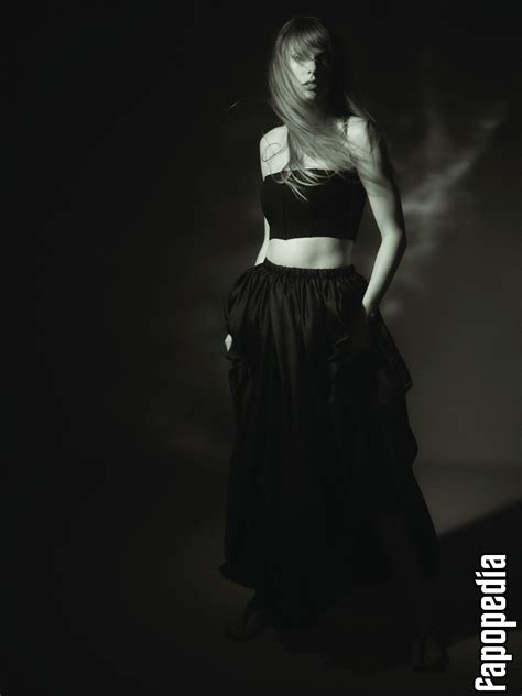 Taylor Swift Nude Leaks - Photo #5358344 - Fapopedia