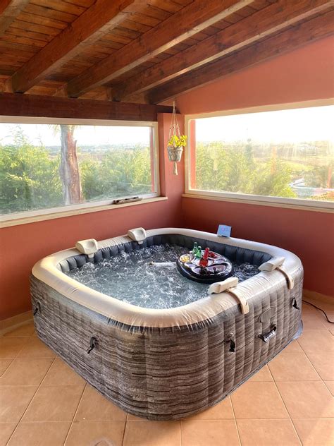 Os Melhores Jacuzzis no Algarve - SPA EM SUA CASA