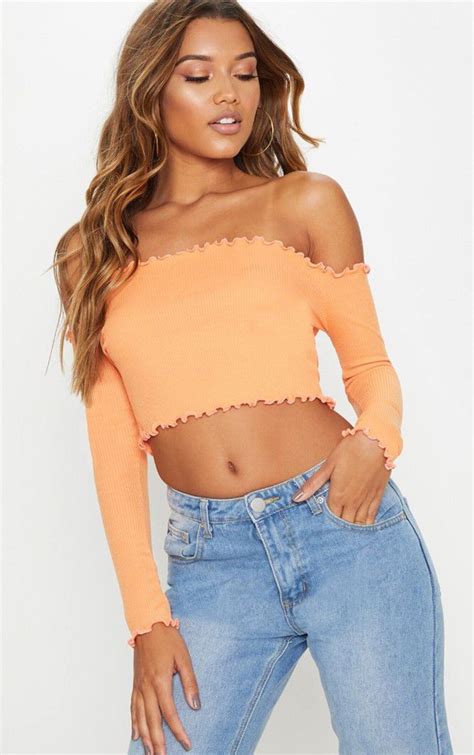 Pin by Emily 🐞 on Fashion Trends | Long sleeve crop top, Crop tops